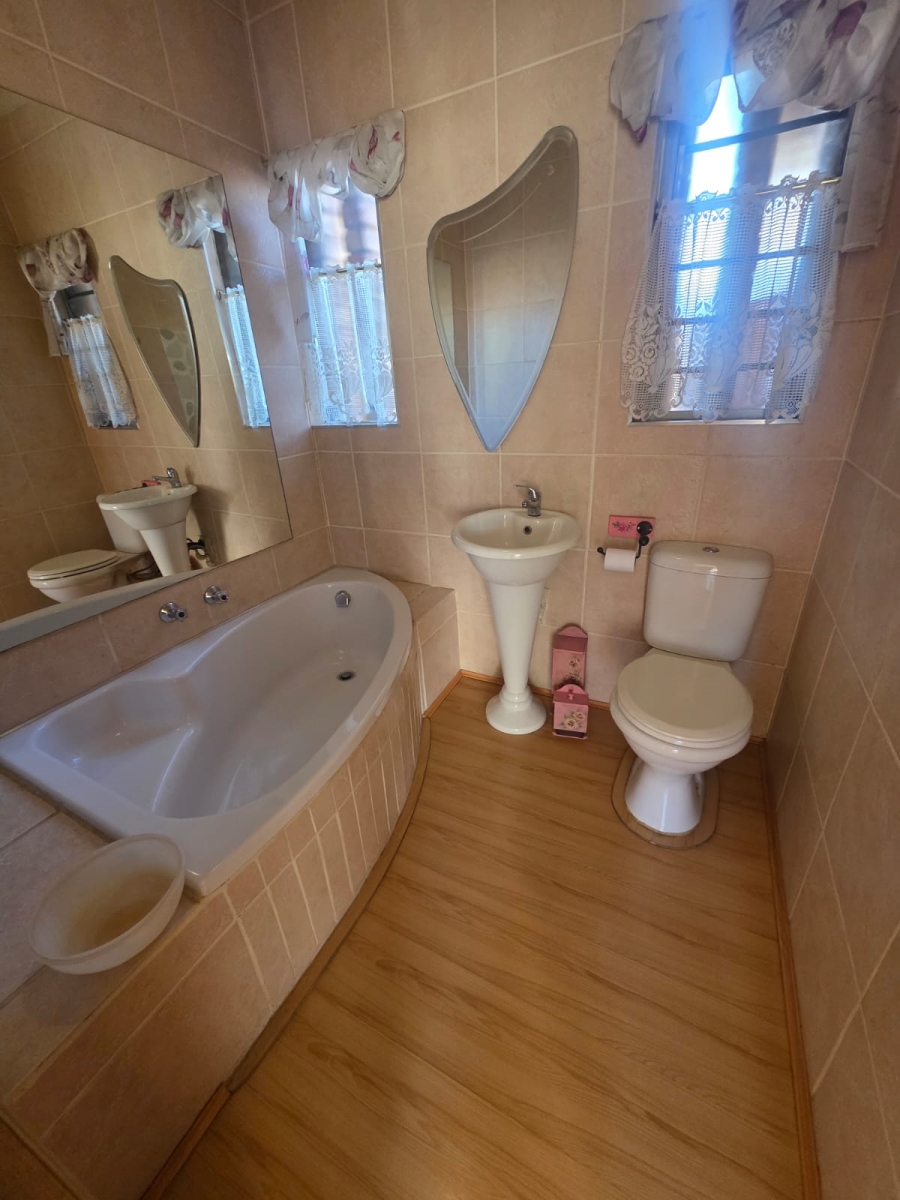 2 Bedroom Property for Sale in Sasolburg Ext 11 Free State